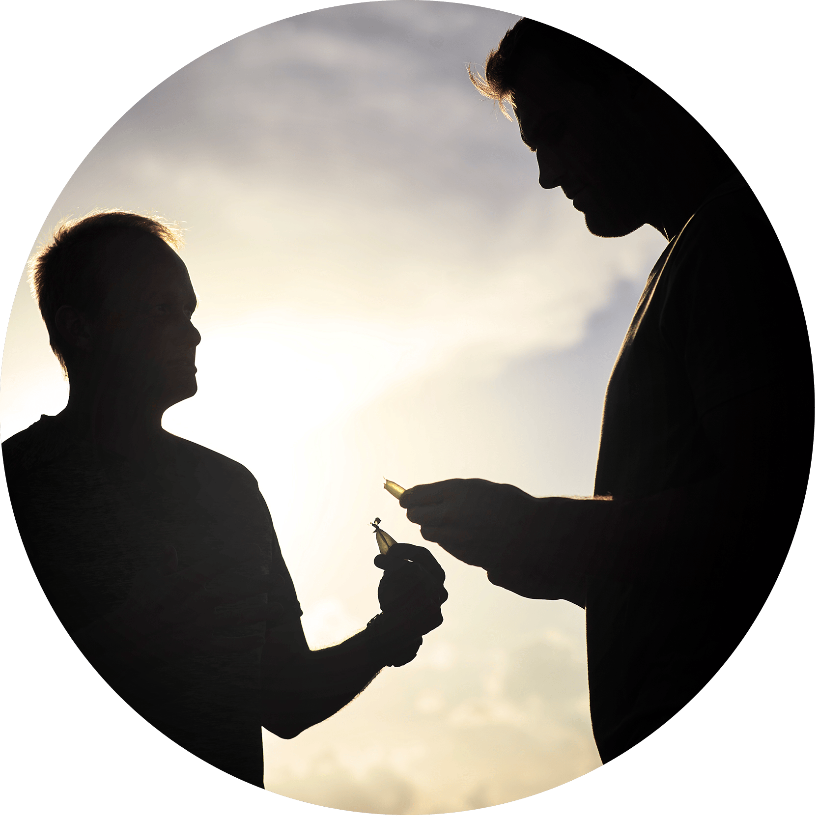 two farmer silohettes discussing the puris growers program